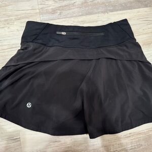 Lululemon Play Off the Pleats Skirt Size 2